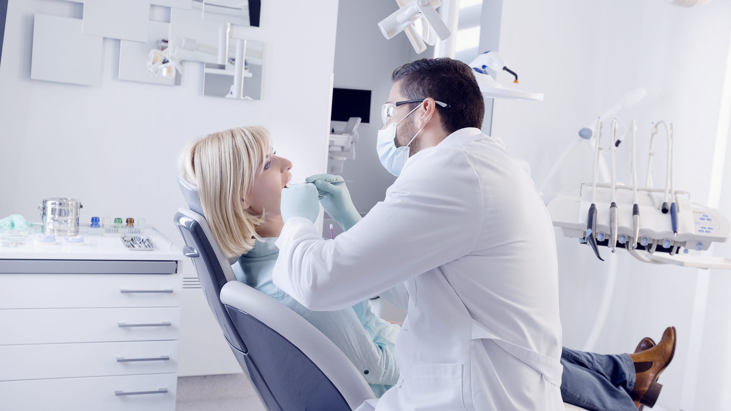 Dentist in Fox Lake, WI